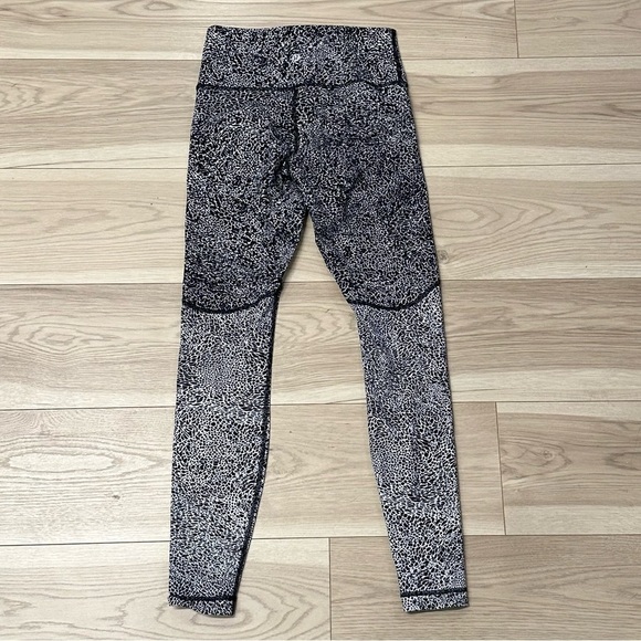 LIKE NEW Lululemon Wunder Under High-Rise Tight *Blocked Full-On Luxtreme 28" - Picture 1 of 9